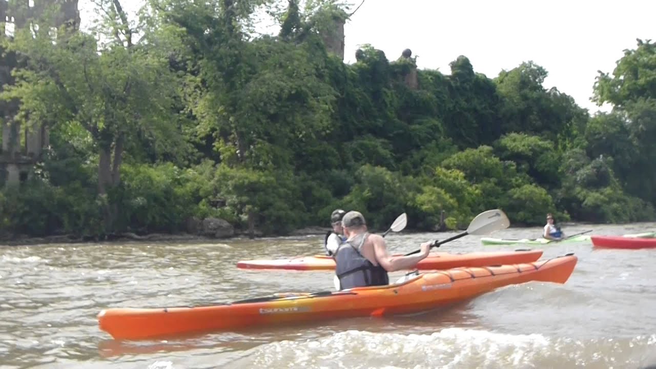 July 2014 Two Hours Guided Kayaking Tour With Mountain Valley