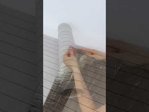 Покрытие виниловое самоклеящееся 3D рейки в рулоне Светло-серый 600х3000х3мм, видео 1