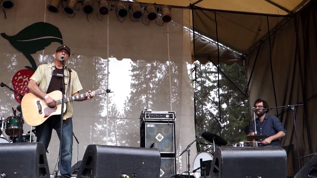 I'm Not The Guy, 52315, Dan Bern, Strawberry Music Festival, Grass