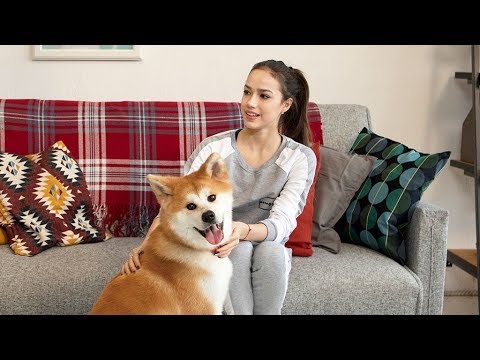 ザギトワ&愛犬マサル、仲良くCM撮影