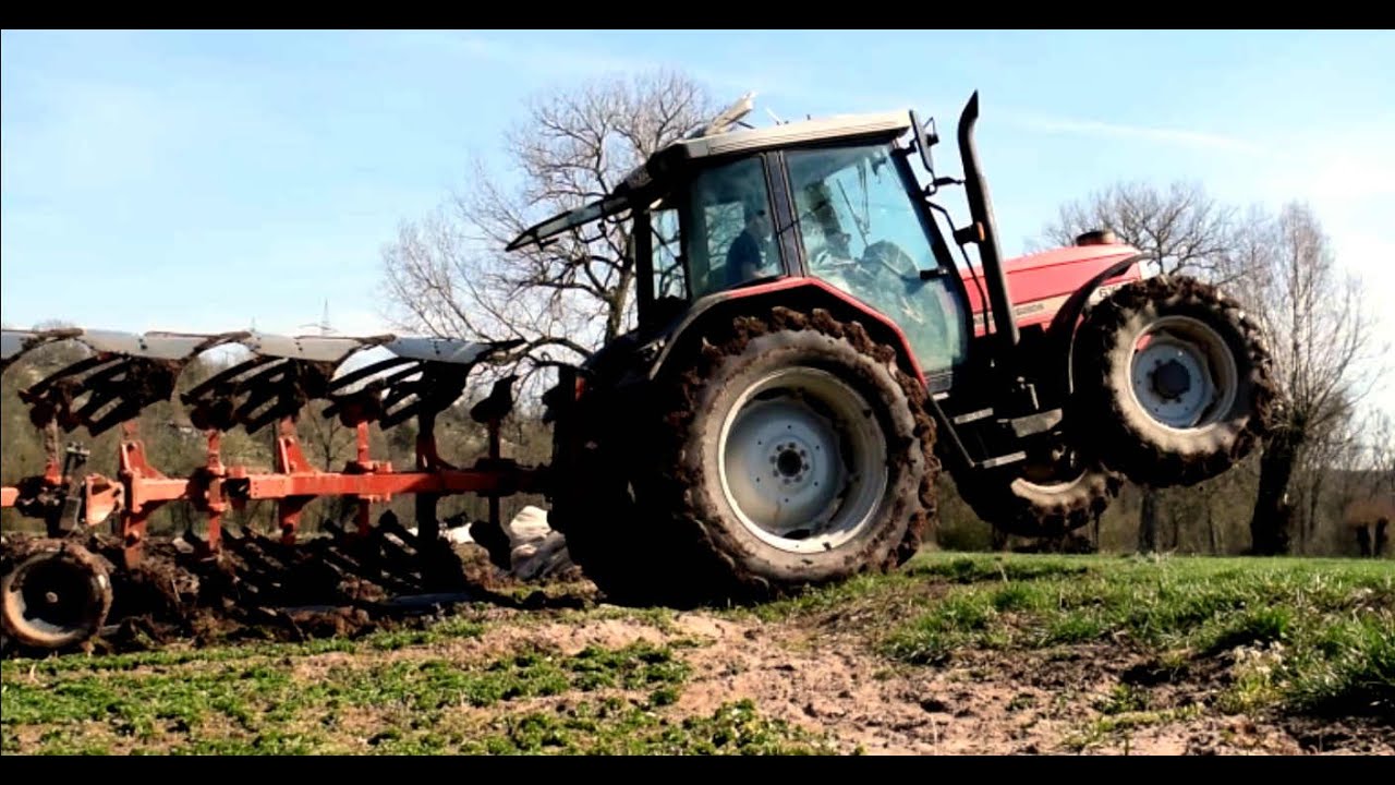 Massey Ferguson 6160 am Pflügen unter schweren bedingungen!