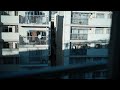 スナップ動画_Snapvideo_壁を掃く人