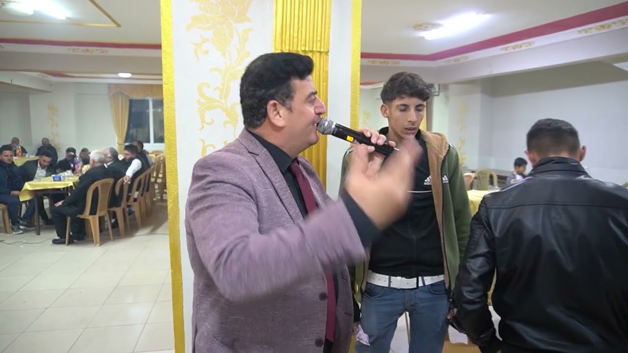 الفنان احمد الاحمد