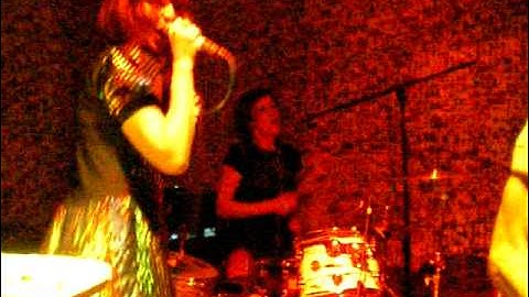 Rosie and the Goldbug - Electric City - Start the Bus - Bristol 15/10/08