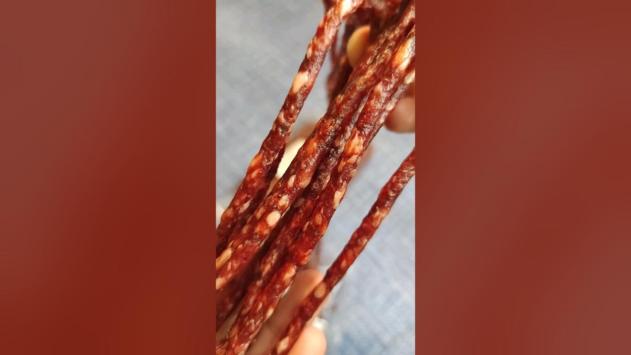 Обзор закуски: колбаски к пиву Атяшево - YouTube