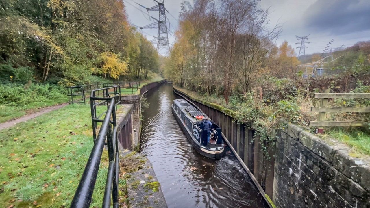 This Narrowboat Trip Wasn't Possible 25 Years Ago! (And it was Barely Possible This Year)