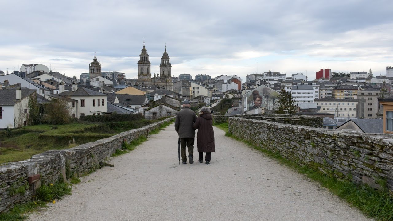 Paseando por LUGO y su muralla romana - Galicia