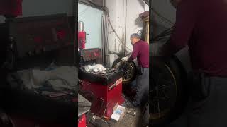 BMW R1250GSA 타이어 교체 휠발란스