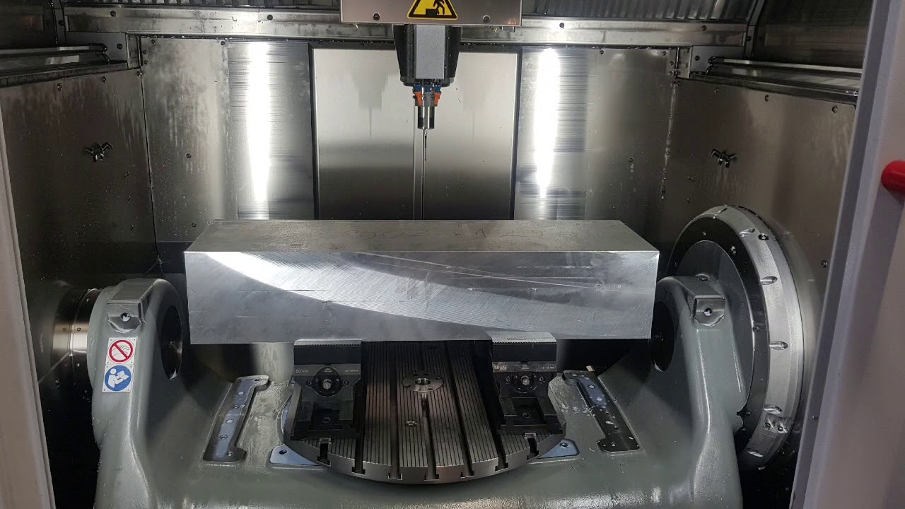 Hermle C400 Aluminium mit Pokolm ∅35R5 schruppen; Block 1000x500x500; C35° angestellt