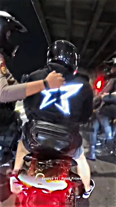 Detik2 ngab prims di tarik polisi saat di lampu merah #motovlog