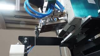 Labeling with Kassow Robots KR1018 Collaborative Robot