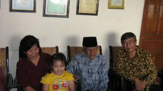 GESANG BILAMANA DUNIA BERDAMAI