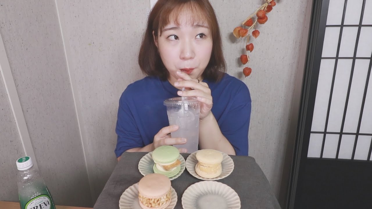 수다 먹방 ASMRㅣ마카롱 먹으면서 내 나이 서른둘의 열정에 대하여 이야기.....