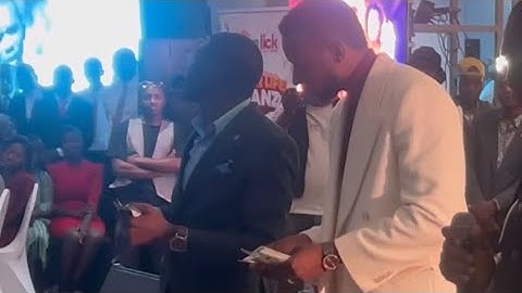 Baba harare counting 10k usd ku album ra Mathias mhere everyone was shocked hona video iri