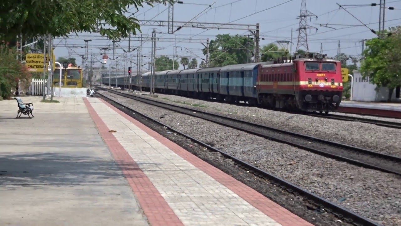 Screaming BZA WAP4 Hauled 18646 Hyderabad Howrah EAST COAST EXPRESS Screaming BZA WAP4 Hauled 18646 Hyderabad Howrah EAST COAST EXPRESS