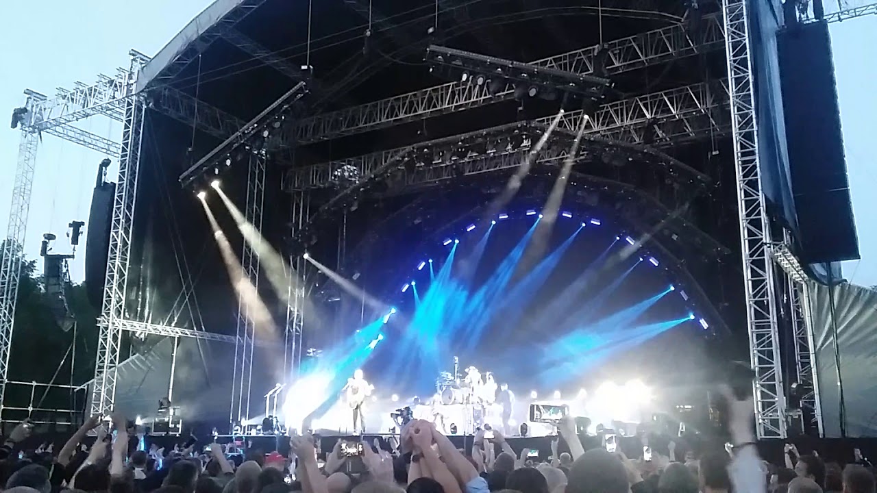 Nickelback - Hero (LIVE in Tallinn 2018) - YouTube