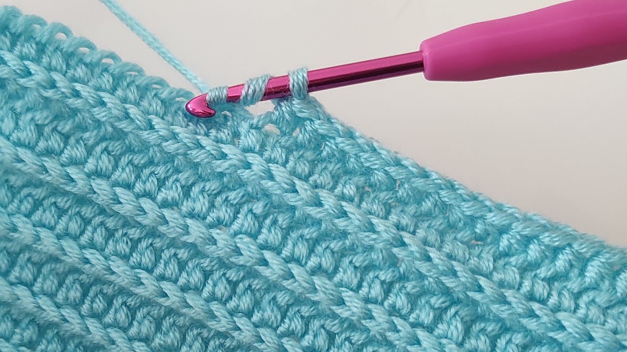 Super easy crochet baby blanket pattern for beginners ~ Crochet Blanket