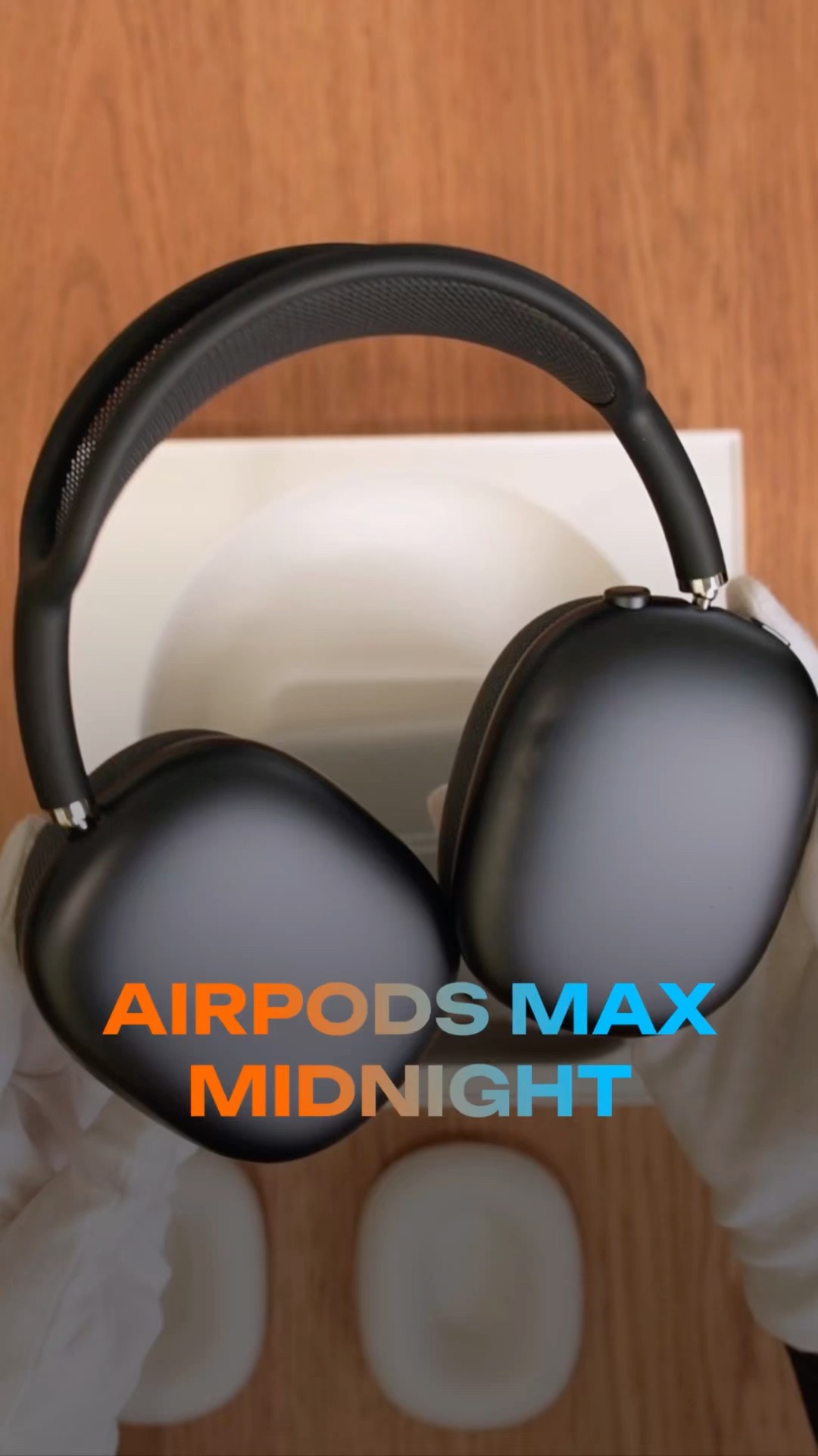 AirPods Max Midnight - YouTube