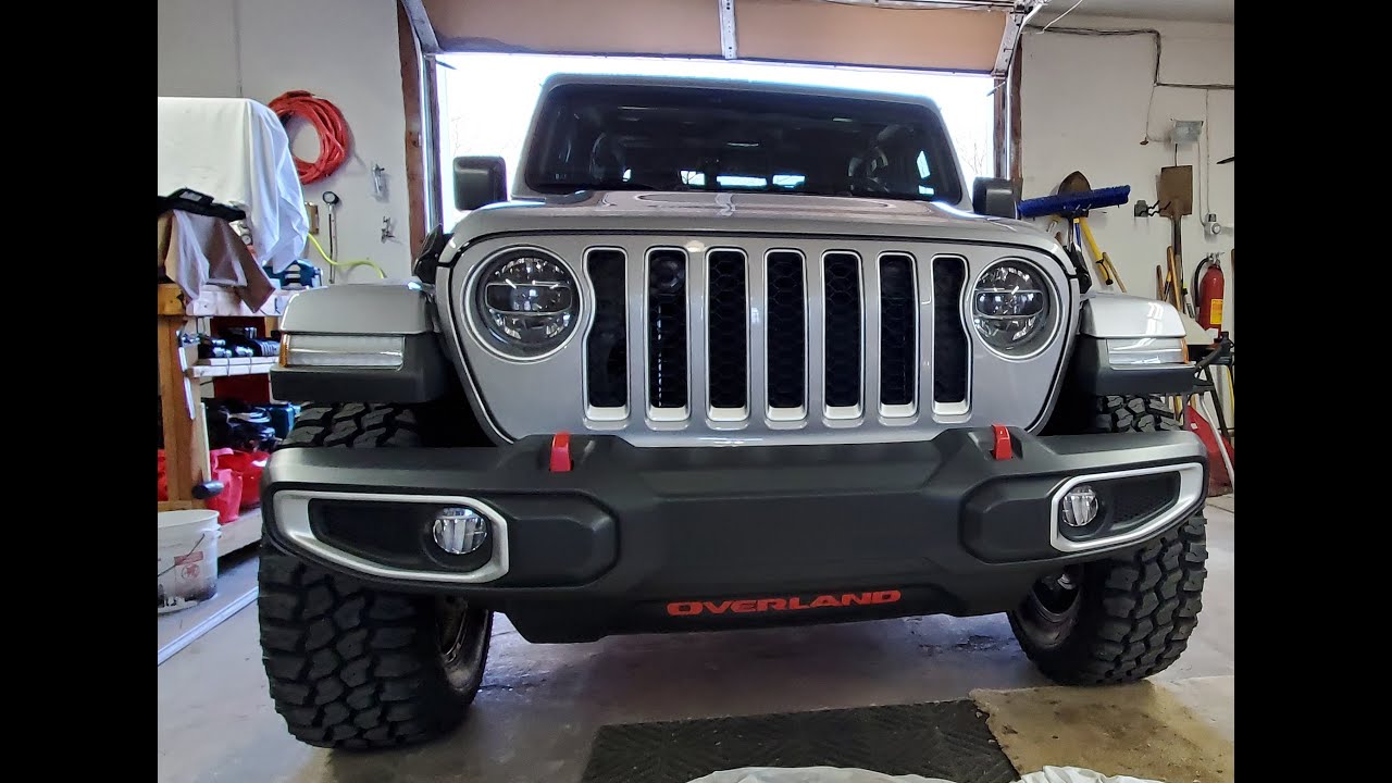 2020 Jeep Gladiator Tow Hook Paint and Upgrades - YouTube