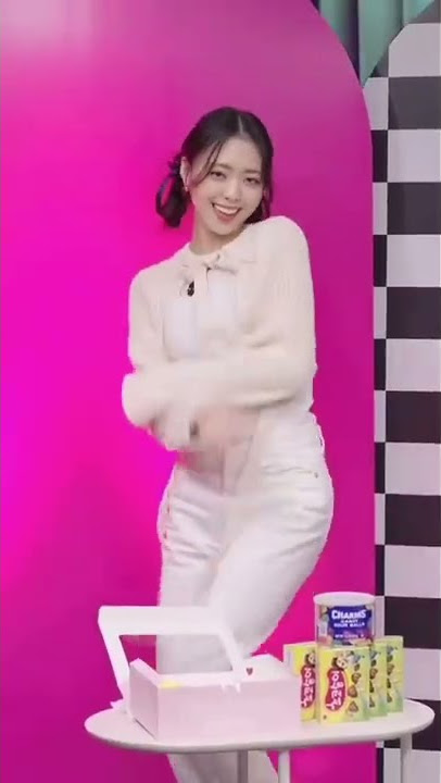 zoom in zoom out okey✨️👌 #zoomchallenge #yuna #jessica