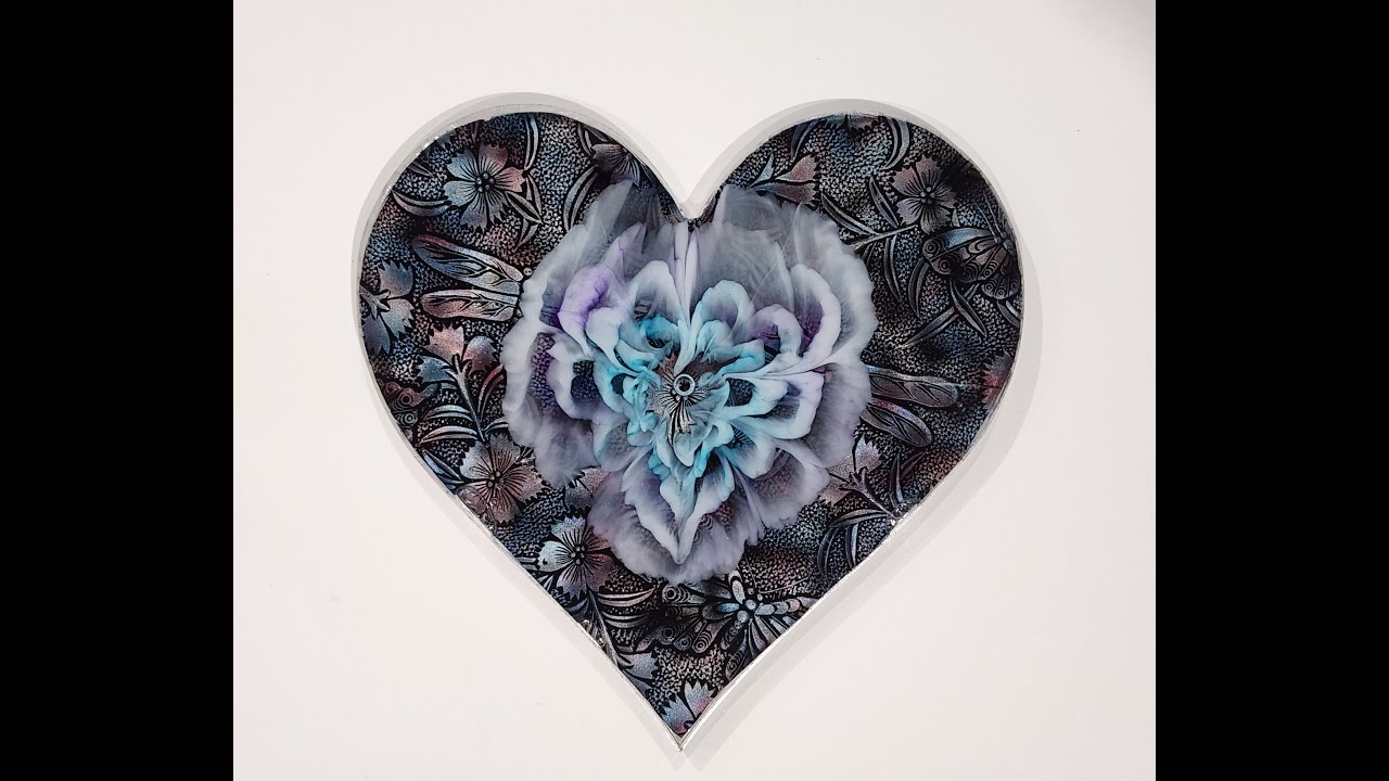 Объемный эффект свечения смолы — мне очень нравится фон, имитирующий кожу!!