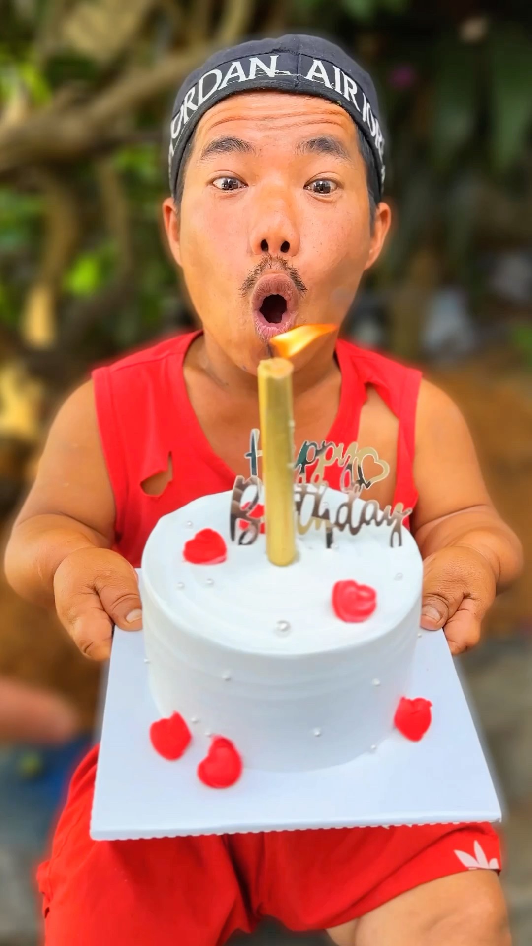 ToRung comedy: ?happy birthday?