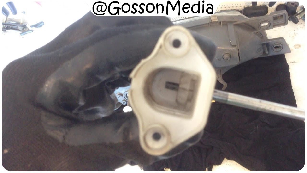 Repairing a Broken Headlight Adjuster on an MY99 WRX YouTube