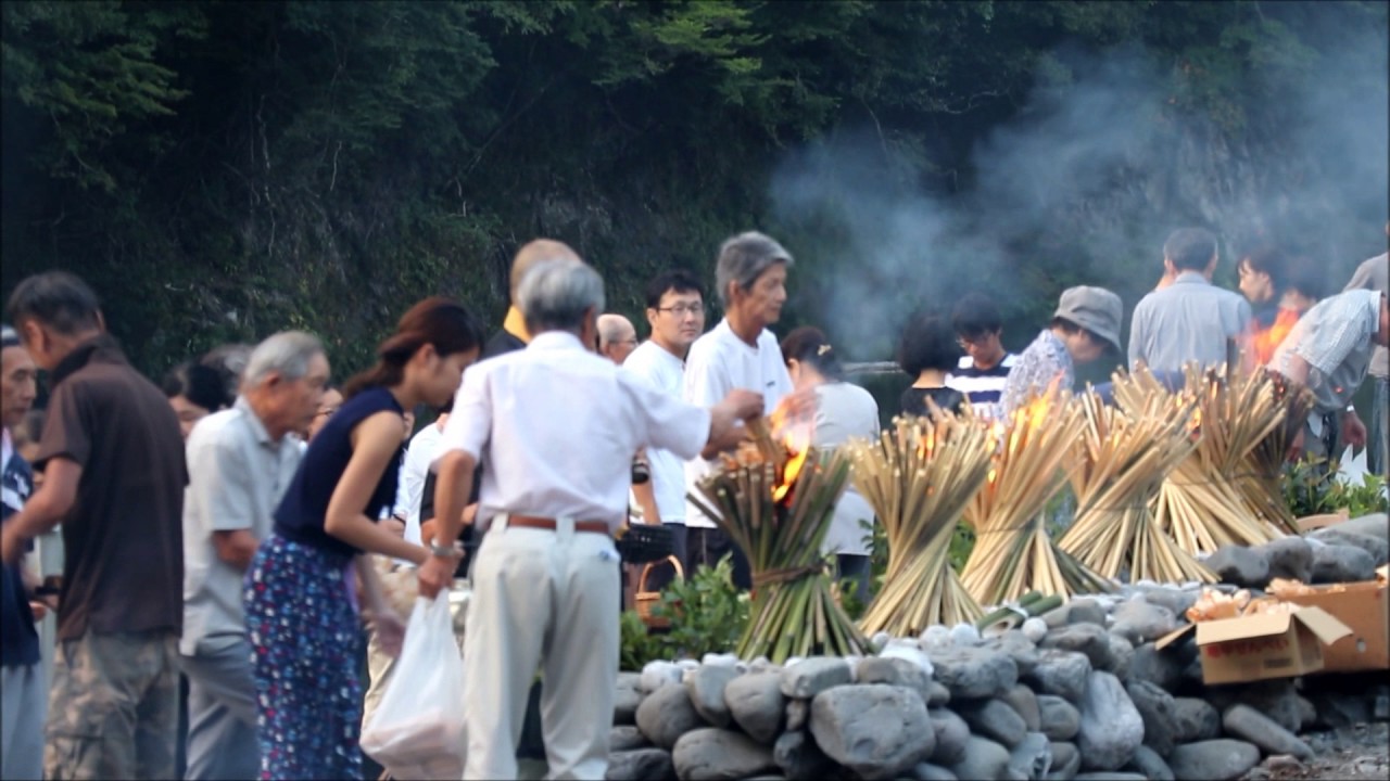 那賀：木頭の夏 火とぼし