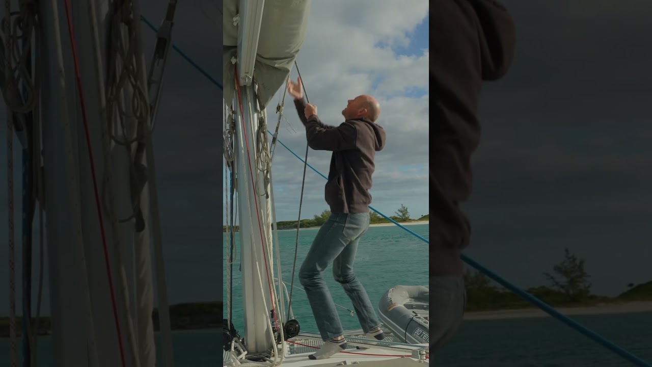 Мы учимся ходить под парусом по ветру.