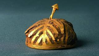 Mysterious Objects With Extraterrestrial Origins Found in An Ancient Hidden Treasure!
In the heart of Spain, a discovery was made that has captivated historians, archaeologists, and treasure hunters alike. In 1963, the Treasure of Villena was uncovered, a cache of 66 gold artifacts that revealed the stunning craftsmanship of the Iberian Bronze Age. But amid these glittering treasures, two seemingly ordinary objects—an iron bracelet and a hollow hemisphere—told a much stranger story. These artifacts, it turns out, were not made from terrestrial iron but from a rare material that fell from the sky: meteoritic iron. This incredible find challenges our understanding of ancient metallurgy, as it suggests the people of Iberia were working with a highly advanced metal far before the Iron Age.
The discovery of meteoritic iron artifacts raises fascinating questions about how ancient civilizations viewed and used materials from beyond our world. In this video, we explore the significance of the Treasure of Villena, dive deep into the role of meteoritic iron in early human cultures, and discuss how this finding reshapes our understanding of Bronze Age technology. We’ll also examine the scientific methods used to confirm the meteoritic origin of these objects and what they reveal about ancient metallurgy, trade, and even cosmic beliefs. Join us as we unlock the mysteries of these celestial treasures and discover how the heavens influenced ancient civilizations in ways we never expected.
#AncientDiscovery #MeteoriticIron #IberianBronzeAge #TreasureOfVillena #Archaeology #History #Meteorites #IronAge #GoldTreasure #AncientArtifacts #SpaceAndScience #SpainHistory #BronzeAgeMetallurgy #AncientCivilizations #HistoricalMysteries #CosmicConnection #AncientCraftsmanship #MetalworkingHistory #ArchaeologicalFinds #HiddenHistory #HistoricalArtifacts #MeteoriticIronArtifacts #ScienceAndHistory Mysterious Objects With Extraterrestrial Origins Found in An Ancient Hidden Treasure!