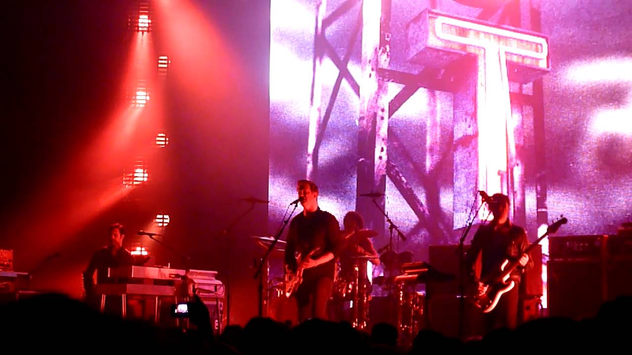 queens-of-the-stone-age-no-one-knows-live-hard-rock-orlando-fl-2