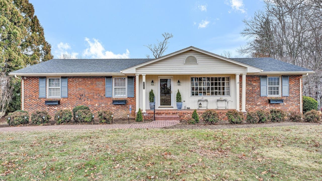 4544 Rosecrest Rd, Roanoke, VA