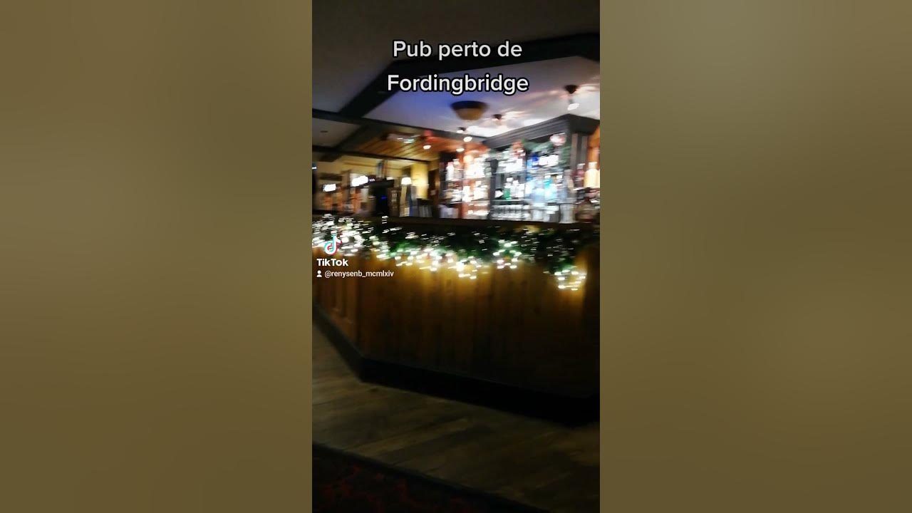 Pub in Fordingbridge, December 2022 YouTube