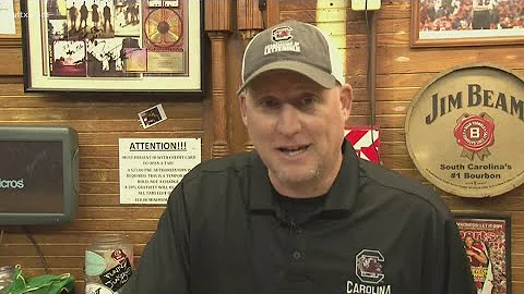 Legendary USC quarterback Steve Taneyhill dies