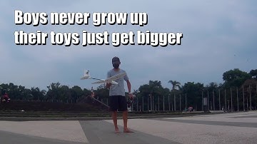 my kite now is a glider feat Eachine Razor 1200mm