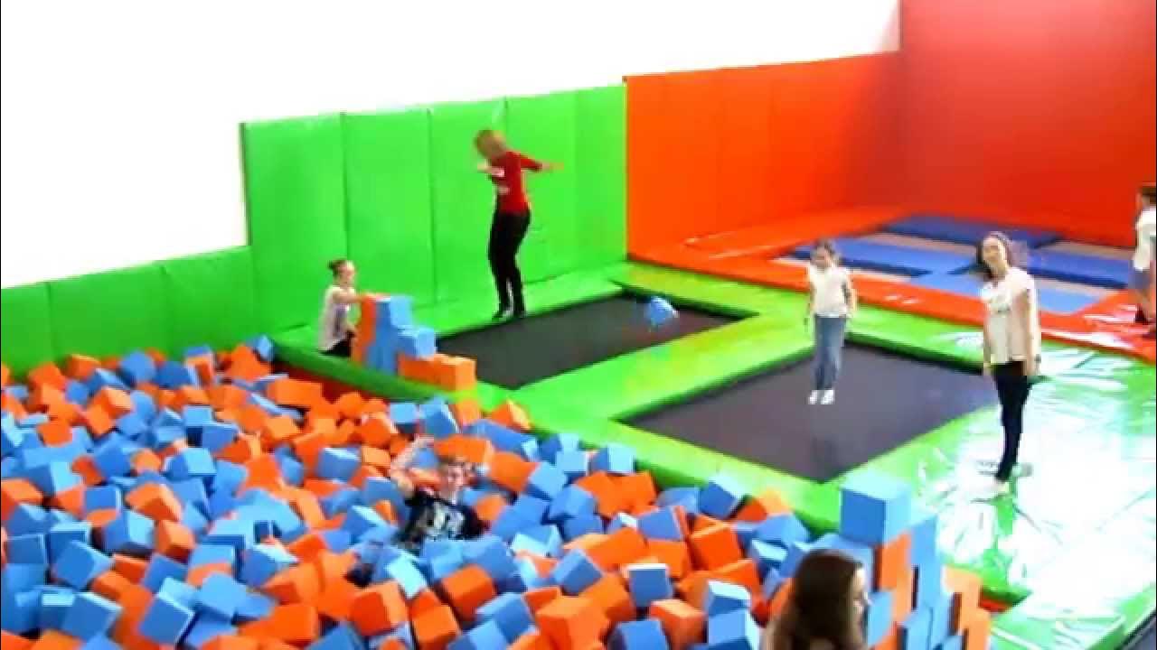 Батутный центр Курган Лунополис