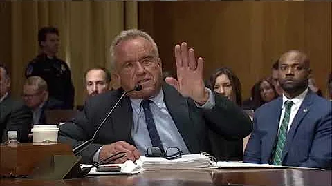 Minnesota senator rips Kennedy over school shooting comments