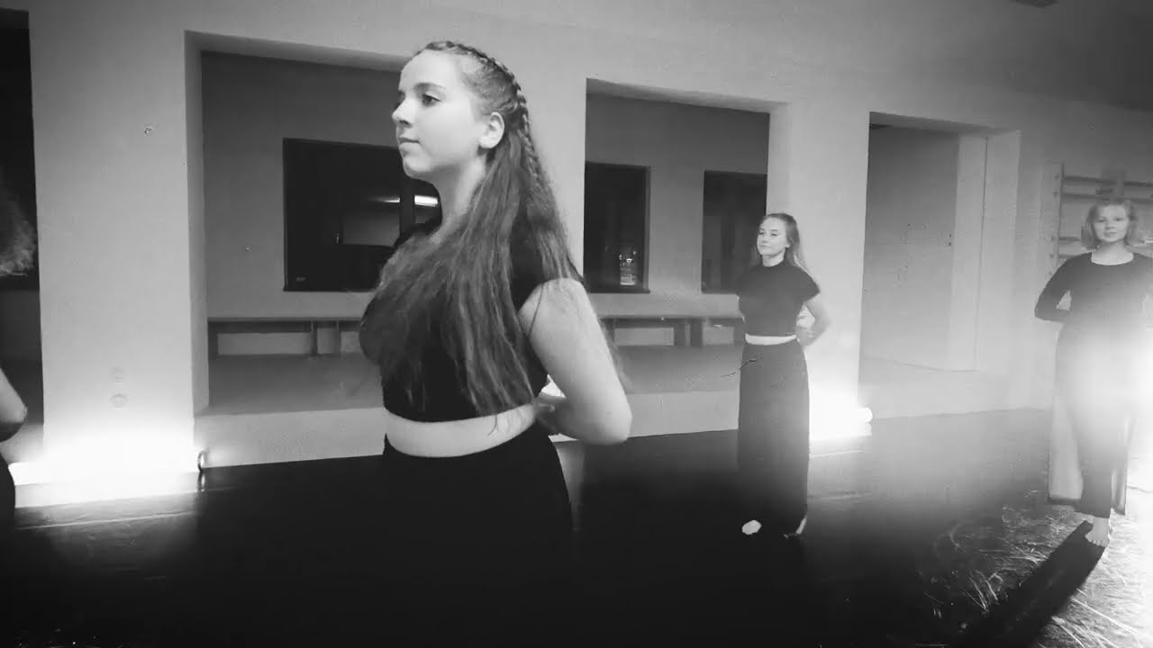 Will you share this moments with us? (taneční choreografie Never enough - ZUŠ B-Art)