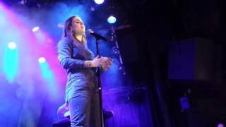 Jojo- I Am new song live Melkweg Amsterdam