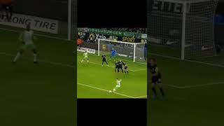 What a curl Freekick 😱🎯💯 💨