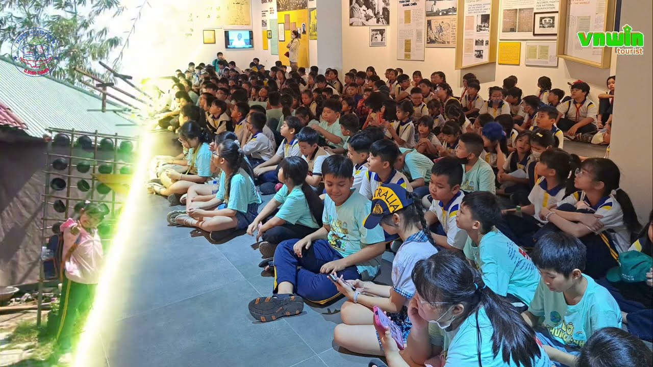 Trường Tiểu học Tầm Vu- Chương trình học tập - Ngoại khóa Bảo tàng Tôn Đức Thắng - Happy Farm