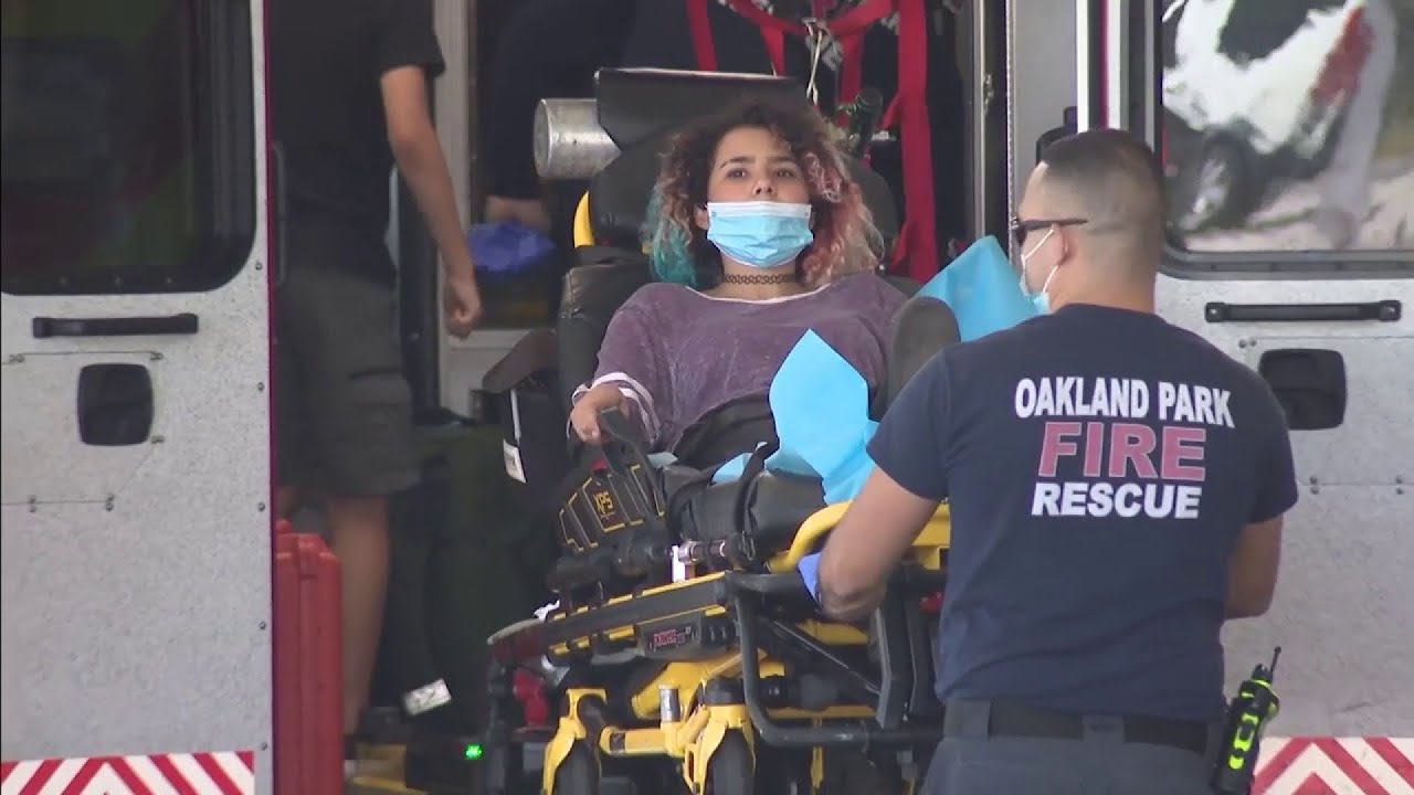 Students suffer minor injuries after partial roof collapse at Broward school