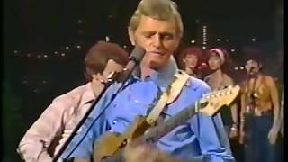 Jerry Reed - Amos Moses (Live 1982) chords