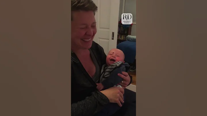 Adorable Baby Cannot Stop Laughing at Mom - DayDayNews