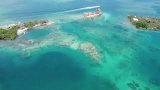 drone flight over Isla Marina, Colômbia