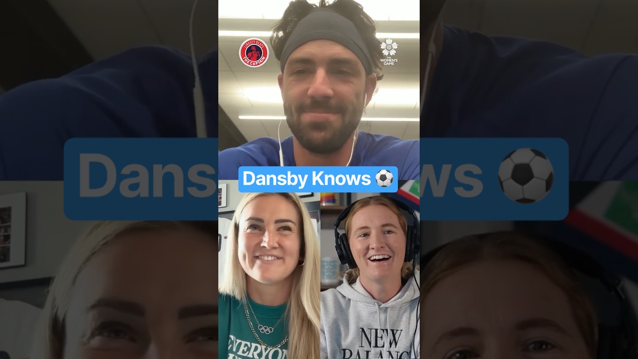 Dansby Swanson knows (foot)ball ⚽️🙂↕️