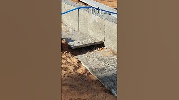 😉 tổ ông Dũng tháo cốp pha dầm giằng móng❤