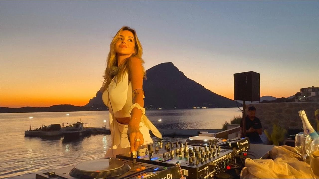 ⁣Giada Brincè °Live Sunset || DjSet in Kalymnos Island, Greece (Adam Port, Black Coffee, Rampa)