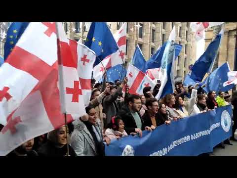 Tbilisi celebrates the country's granting EU candidate status
