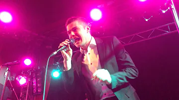 Thrift Shop - Von Smith - Scott Bradlee Postmodern Jukebox #pmjtour Berlin 2015